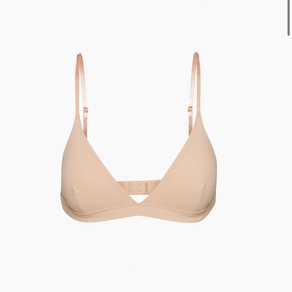 Silky nude Wilfred bra - Picture 1 of 4
